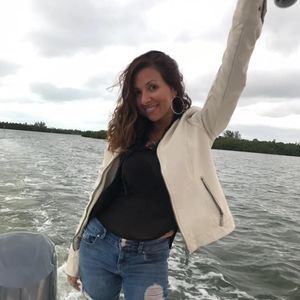 Meet your Posher, Sheila